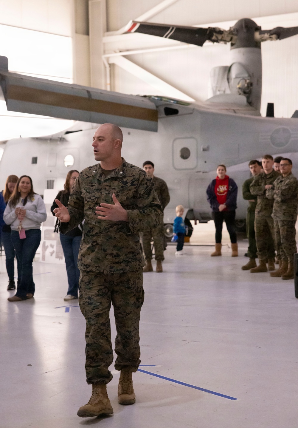 MALS-26 hosts community event with Richlands Elementary School