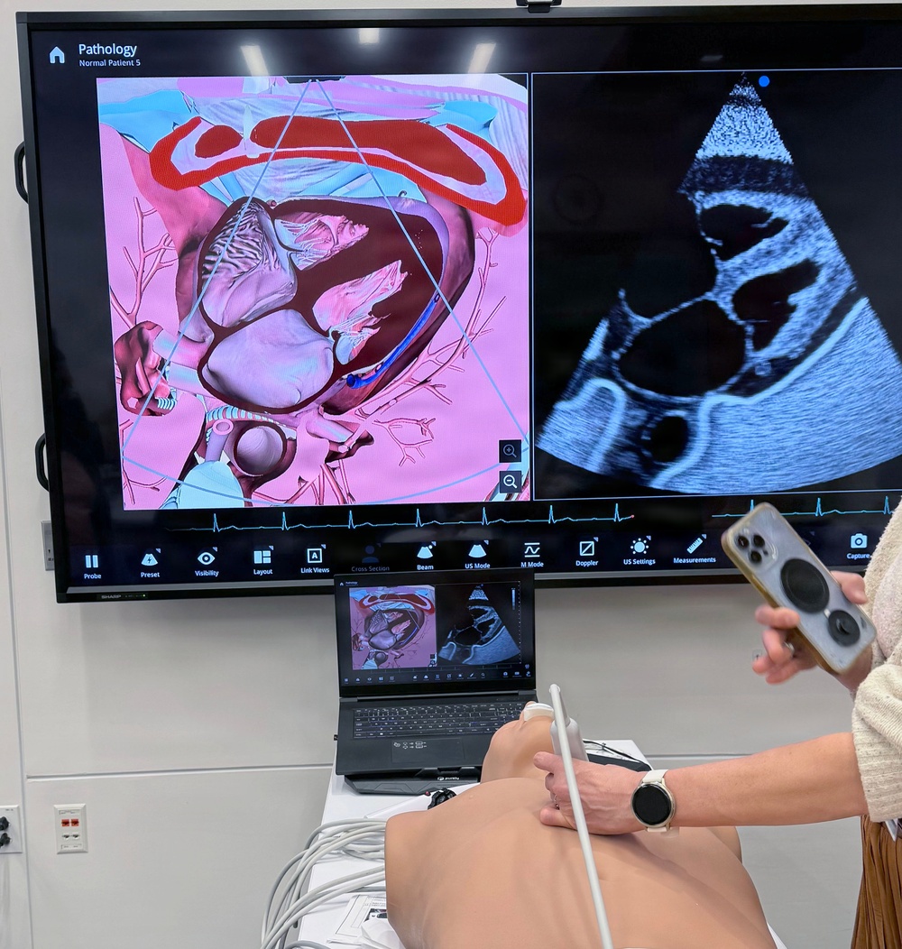 Navy Medicine strengthens ties with University of Tennessee Health Science Center