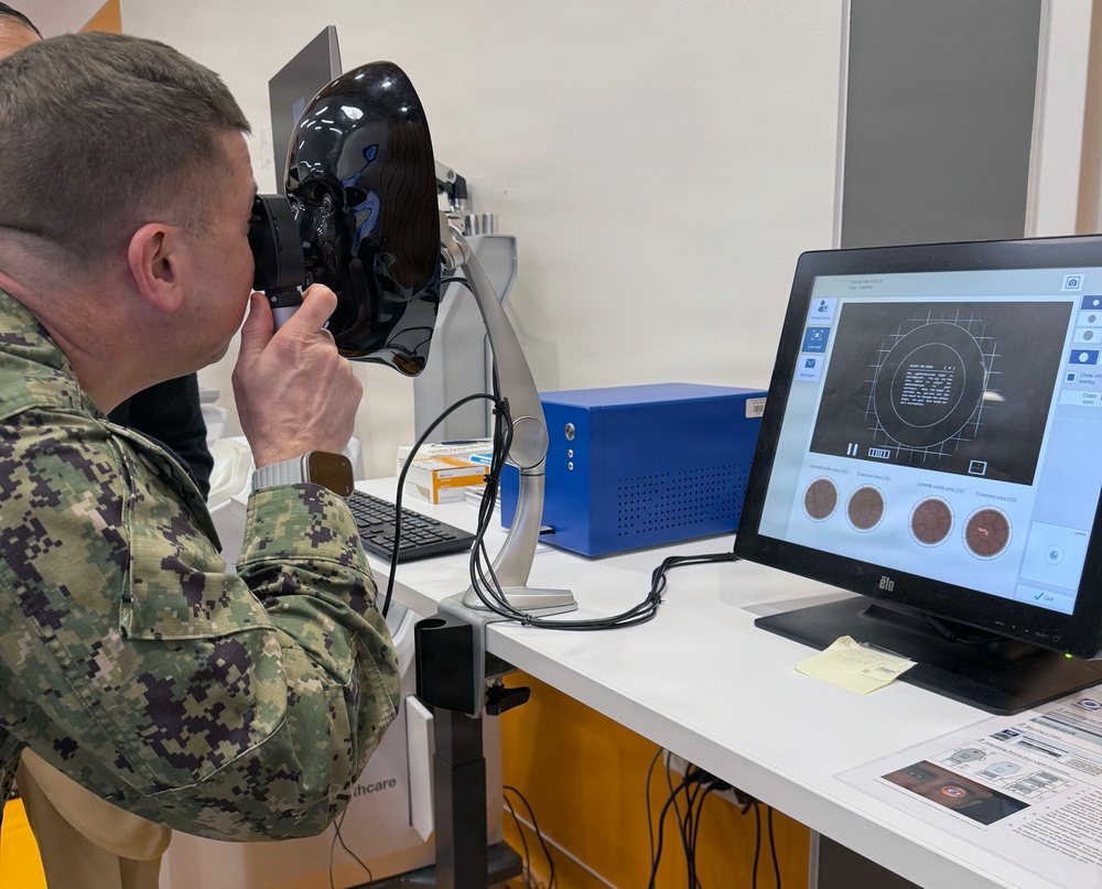 Navy Medicine strengthens ties with University of Tennessee Health Science Center