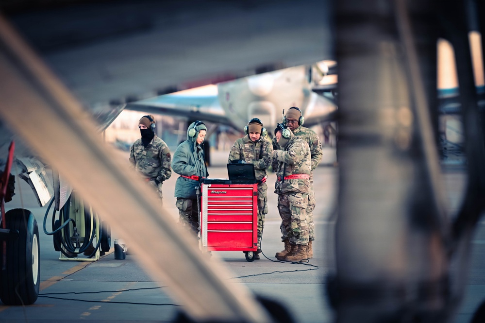 970th Airborne Air Control Squadron Conducts E-3 Surveillance Training