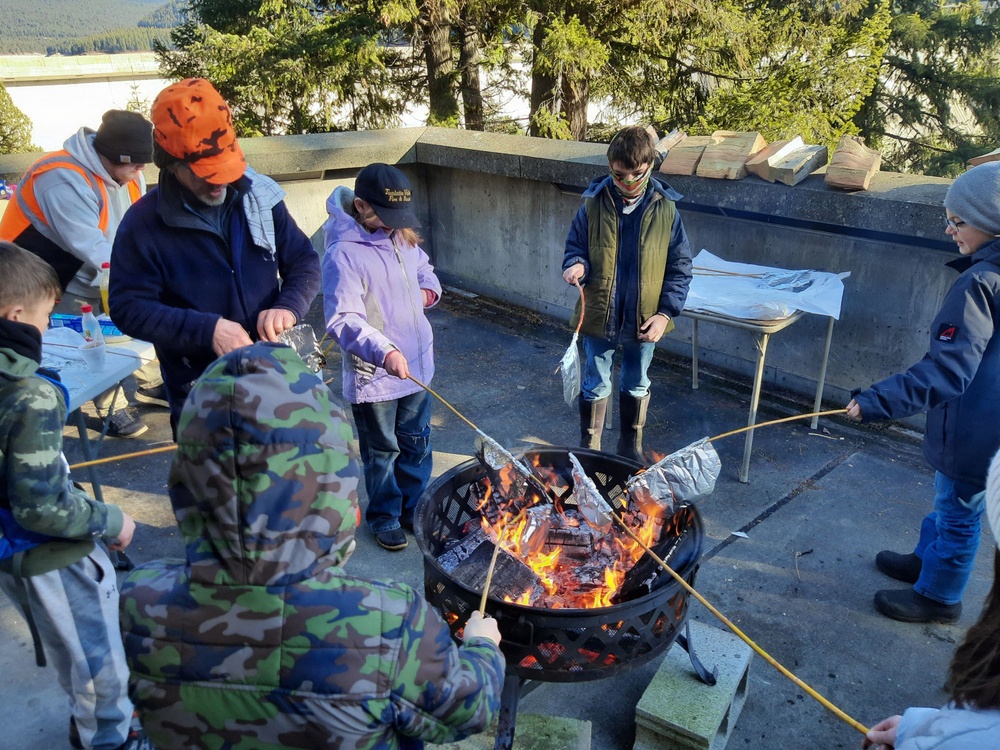 Snowshoes, science and stewardship: Libby Dam engineers the next generation of conservationists during Scotchman Peak’s annual “Winter Tracks”