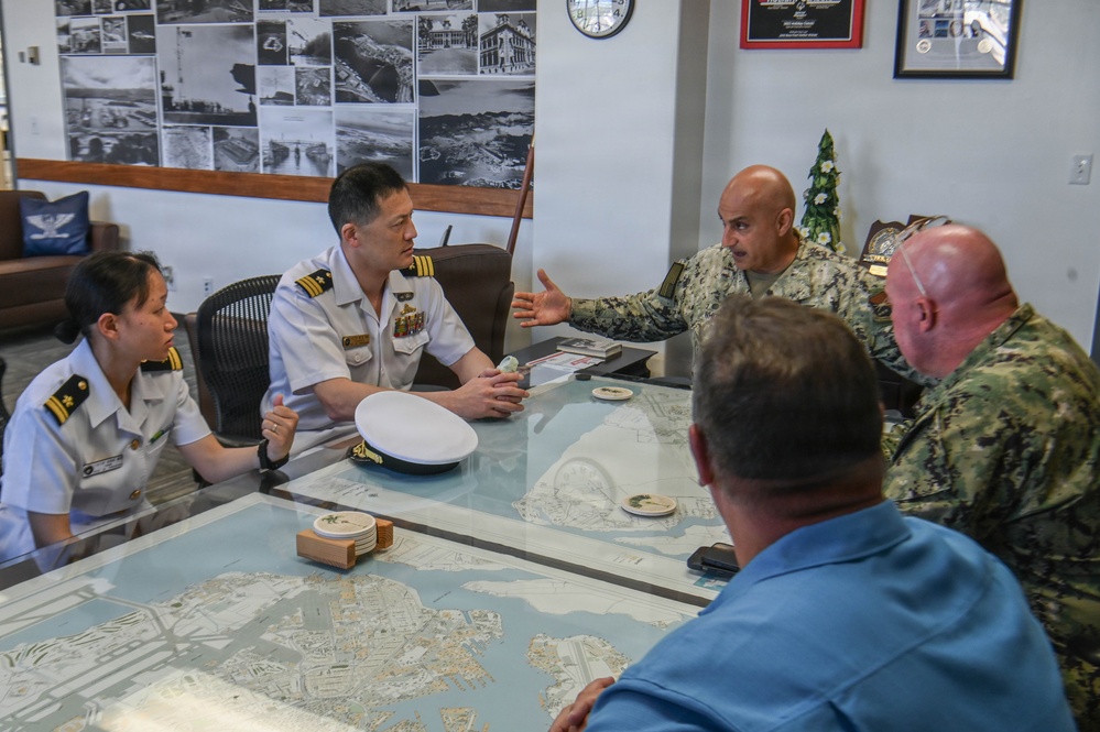 JS Teruzuki (DD-116) visits Joint Base Pearl Harbor-Hickam Hawaii