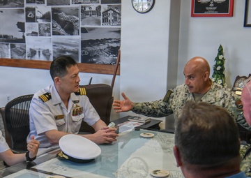 JS Teruzuki (DD-116) visits Joint Base Pearl Harbor-Hickam Hawaii