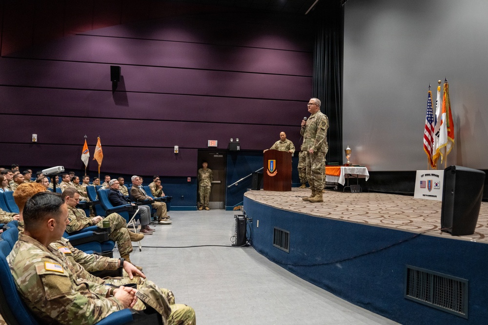 1st Signal Brigade recognizes excellence at quarterly awards