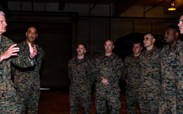 Lt. Gen. Turner visits Camp Kinser