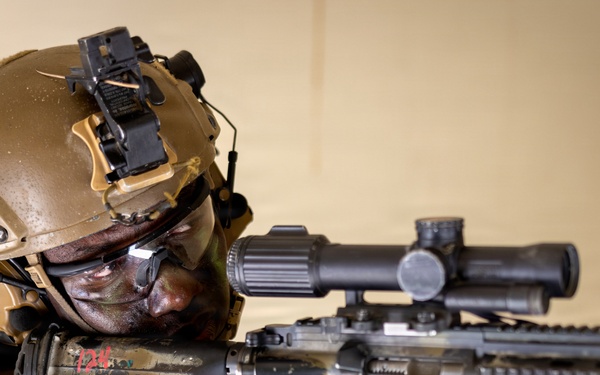 11th MEU Marines, Sailors Conduct a Raid on Marine Corps Base Camp Pendleton