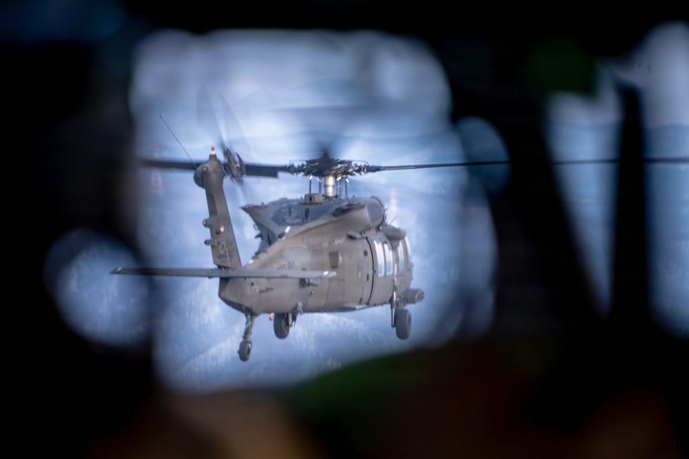 2-2 AHB Conducts Combined Night Air Assault Training