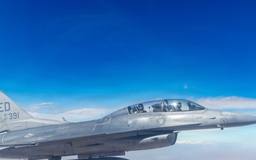 Edwards F-16s conduct photo chase mission