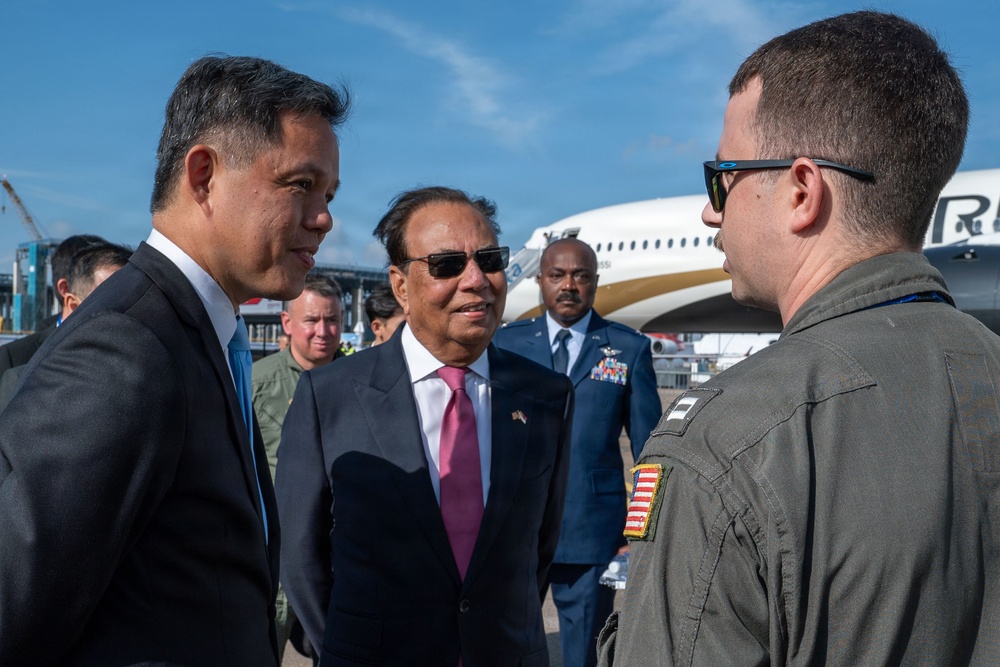 U.S. reaffirms their vital presence in the Pacific, Singapore Airshow 2026