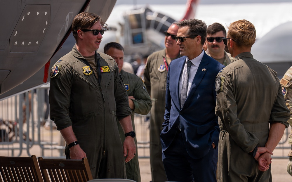 U.S. reaffirms their vital presence in the Pacific, Singapore Airshow 2026