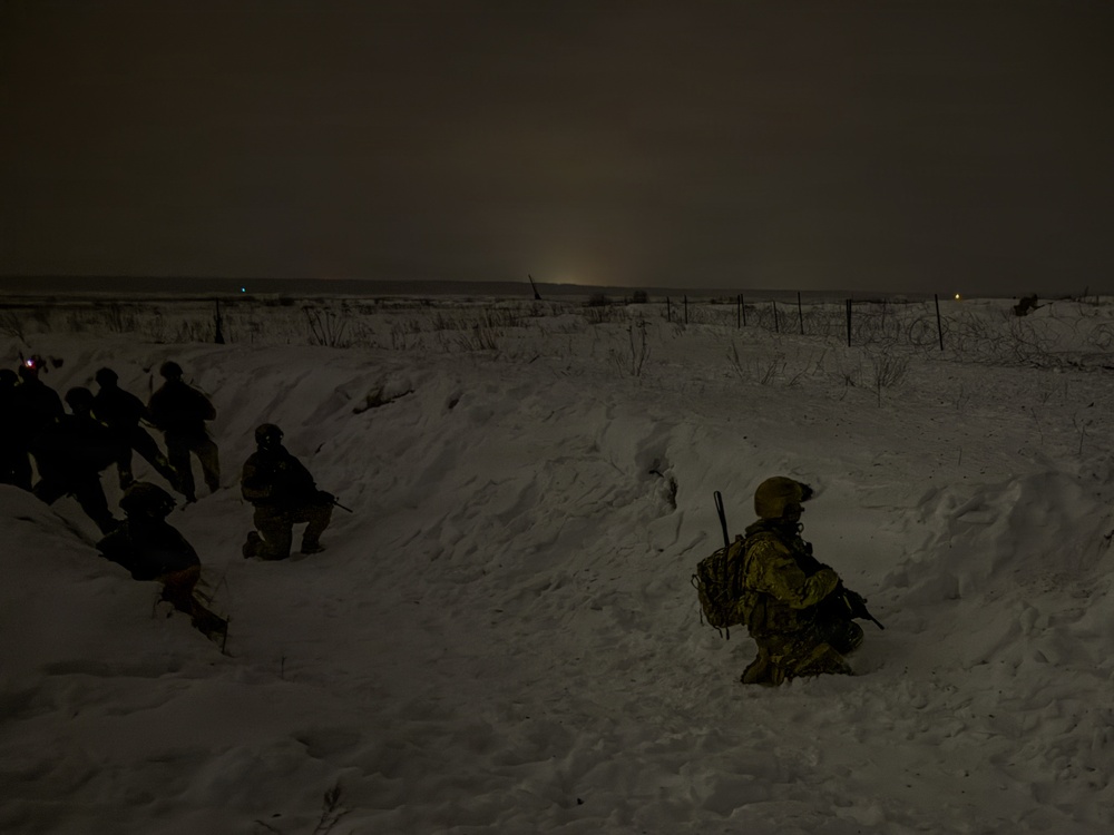 3-8 CAV Conducts Dismounted Fire Lanes During Operation Warhorse Surge