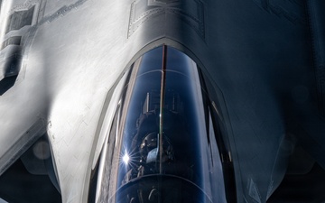 Exercise Point Blank: 100 ARW fuels 48 FW