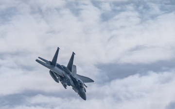 Exercise Point Blank: 100 ARW fuels 48 FW