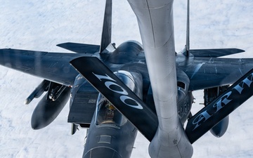 Exercise Point Blank: 100 ARW fuels 48 FW