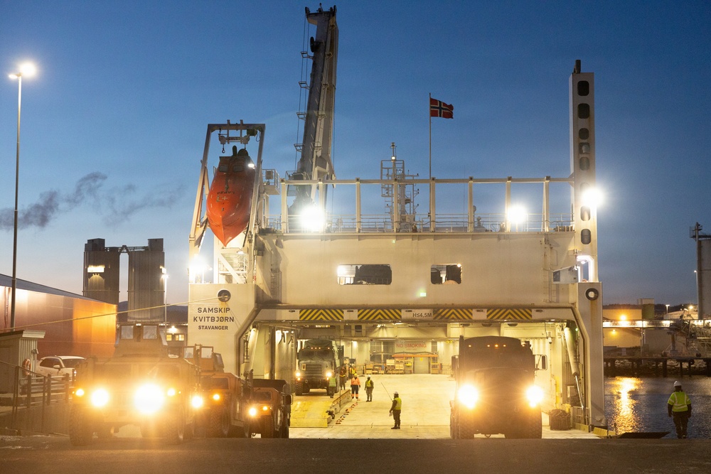 CORE26 | U.S. Marines use Norwegian Cargo Ship to Transport Military Equipment for Exercise in the Arctic