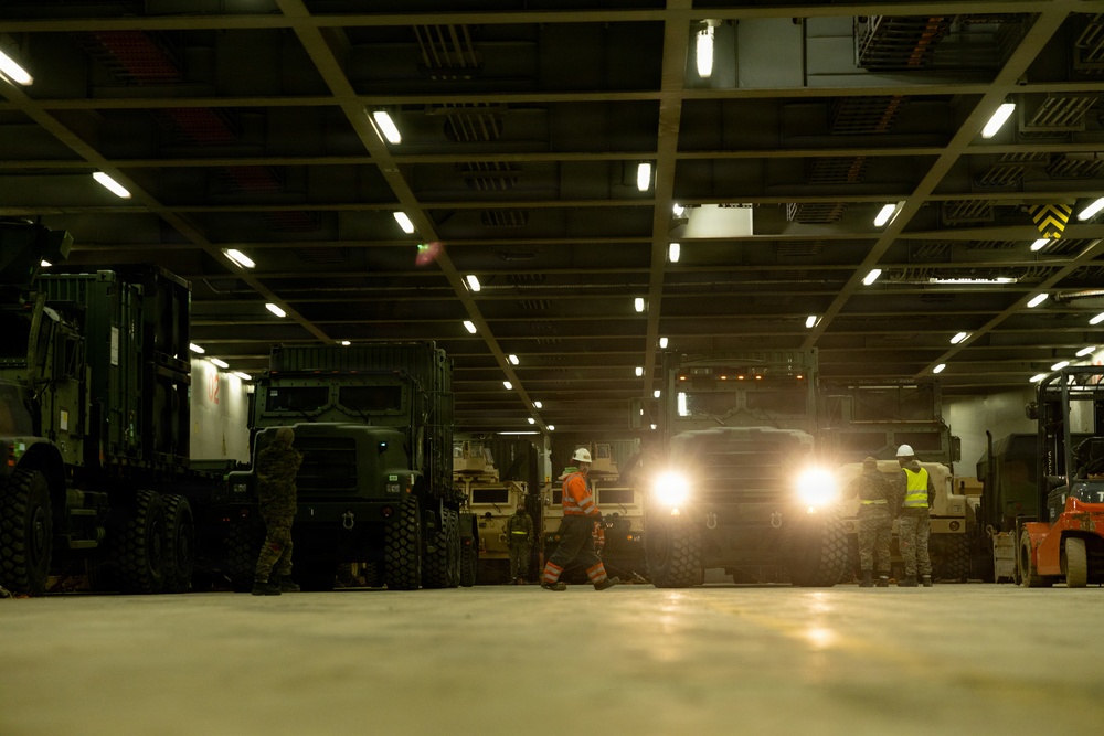 CORE26 | U.S. Marines use Norwegian Cargo Ship to Transport Military Equipment for Exercise in the Arctic