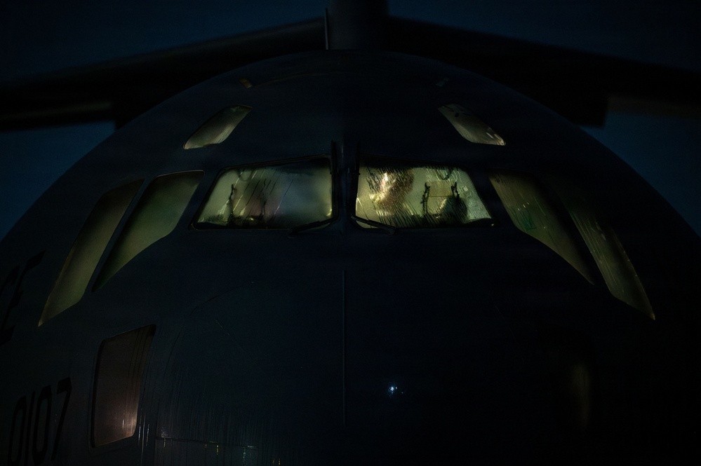 C-17 Cargo Run