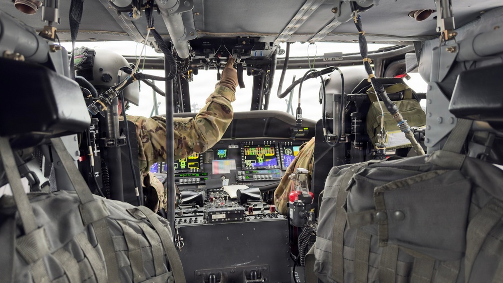 12th CAB UH-60V pilots conduct degraded visual environment training at AMTEC 26-01