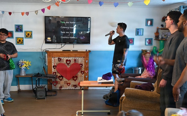 RAF Mildenhall Airmen entertain residents at local care home