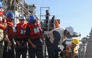 Comstock and Boxer Conduct a Fueling-at-sea