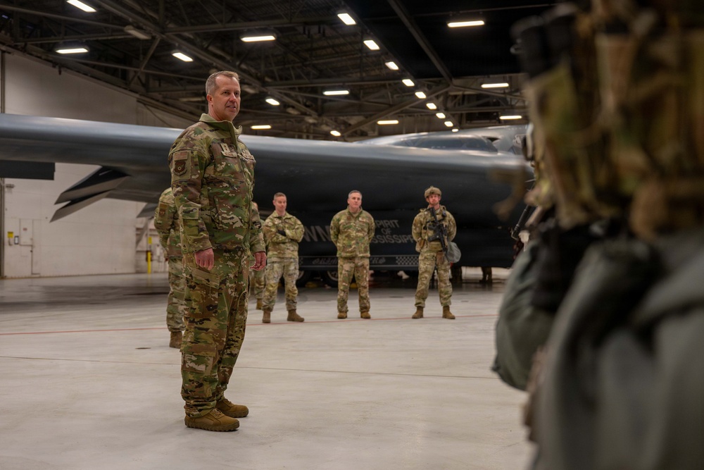 The Mighty Eighth's Commander visits Whiteman AFB