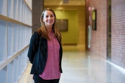 Michelle Foster Named as DHA R&amp;D-MRDC Employee of the Quarter for Exceptional Service