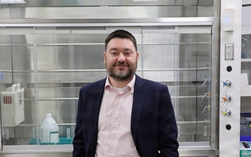 Dr. Nathanial Rice Honored with DHA R&amp;D-MRDC Employee of the Year