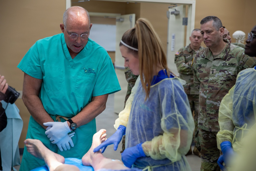 Cadaver lab training supports Army medical readiness