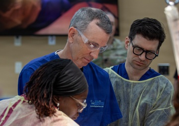 Cadaver lab training supports Army medical readiness