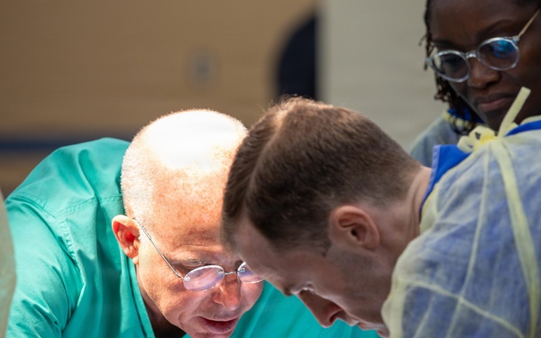 Cadaver lab training supports Army medical readiness