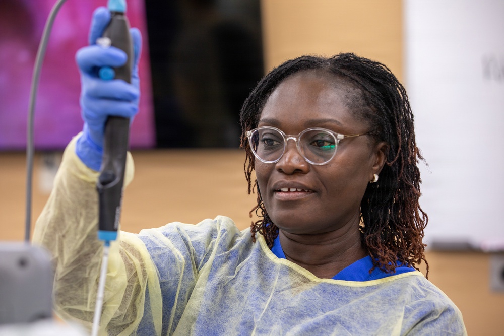 Cadaver lab training supports Army medical readiness