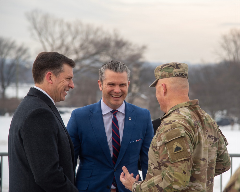 Secretary of War administers oath of enlistment
