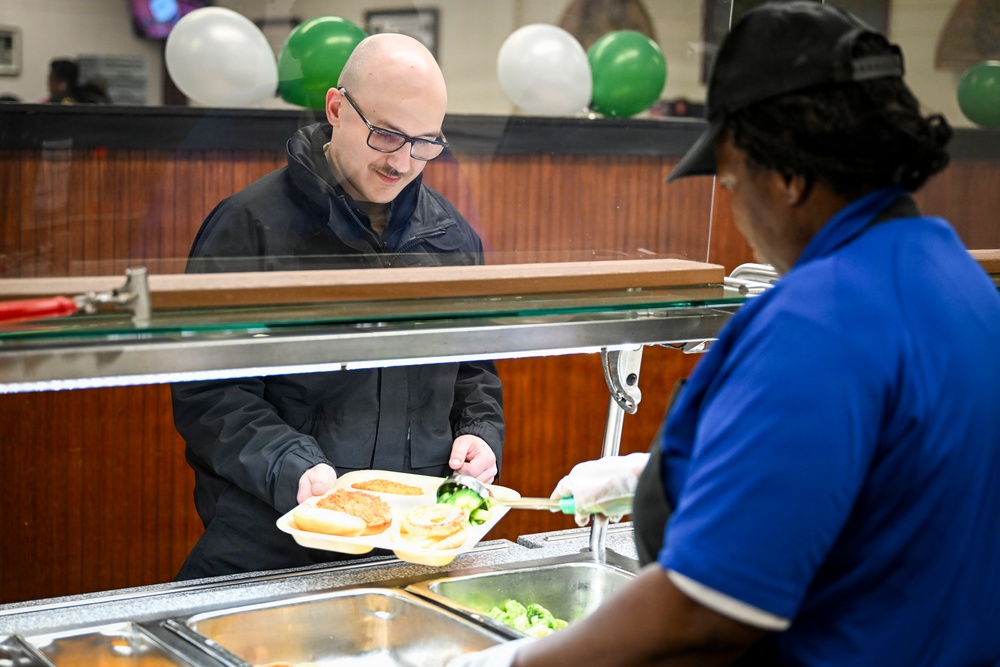 Chicago Bears Host Naval Station Great Lakes Sailors for Appreciation Event