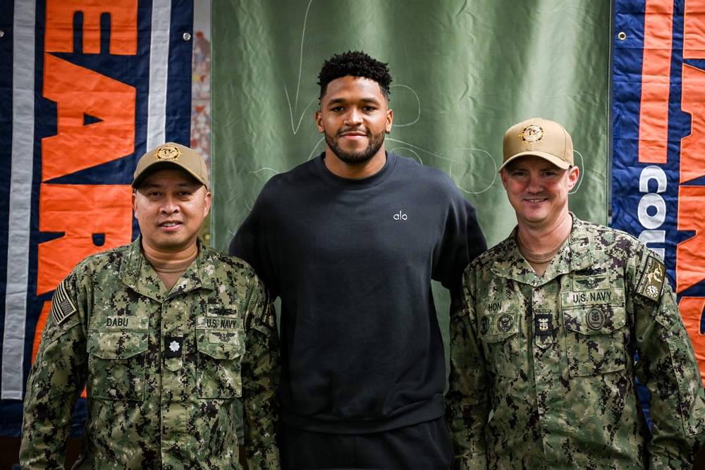 Chicago Bears Host Naval Station Great Lakes Sailors for Appreciation Event