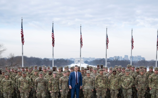 SW Hosts Reenlistment for U.S. National Guard Service Members