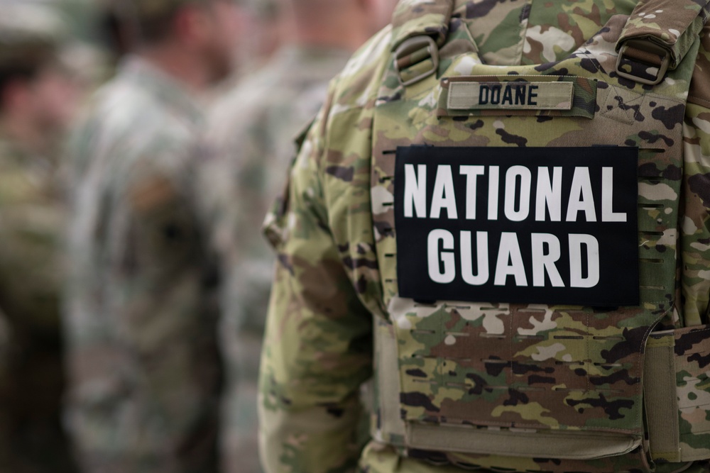 SW Hosts Reenlistment for U.S. National Guard Service Members