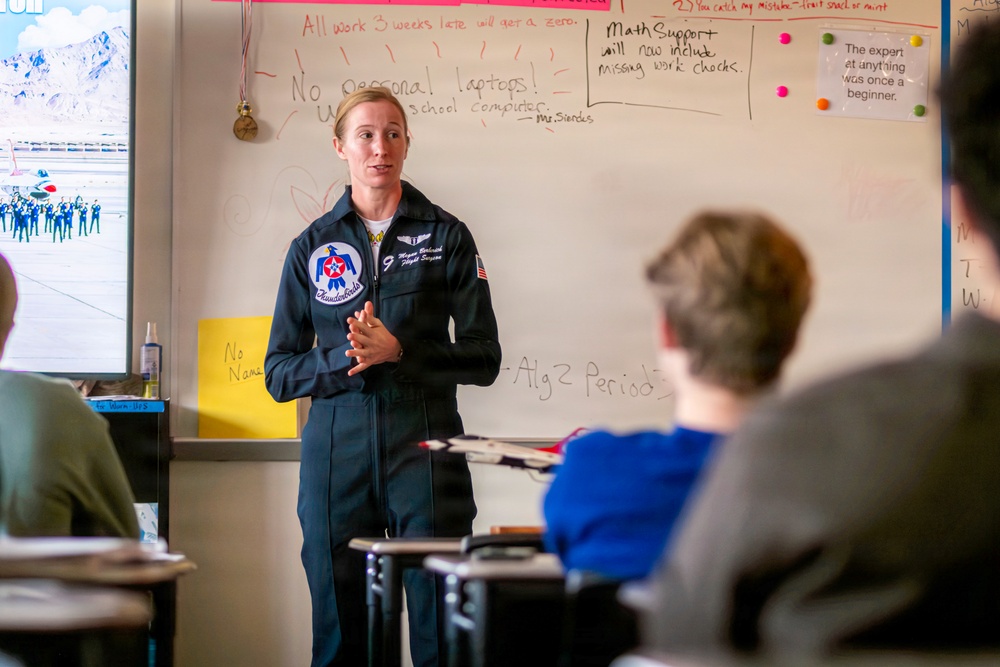 Thunderbirds bring the noise