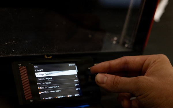 1st Maintenance Battalion Marines utilize fabrication and additive manufacturing