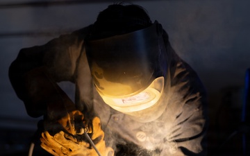 Leading Expeditionary Fabrication: How 1st MLG is Transforming Sustainment Operations