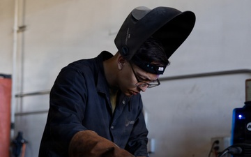 1st Maintenance Battalion Marines utilize fabrication and additive manufacturing