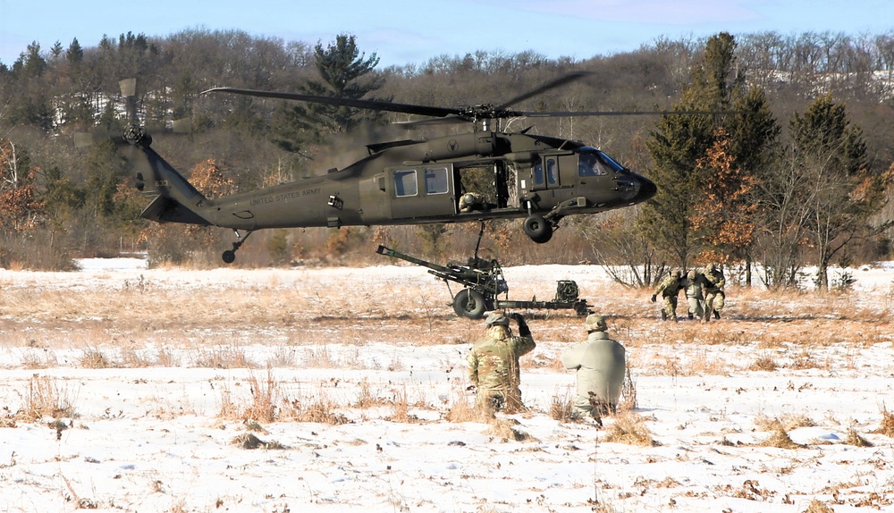 Wisconsin National Guard’s 1st Battalion, 120th Field Artillery holds winter sling-load training at Fort McCoy
