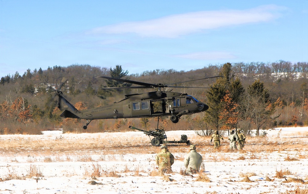 Wisconsin National Guard’s 1st Battalion, 120th Field Artillery holds winter sling-load training at Fort McCoy