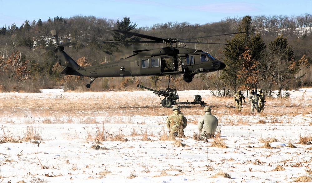 Wisconsin National Guard’s 1st Battalion, 120th Field Artillery holds winter sling-load training at Fort McCoy