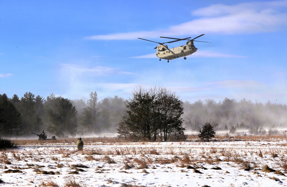 Wisconsin National Guard’s 1st Battalion, 120th Field Artillery holds winter sling-load training at Fort McCoy