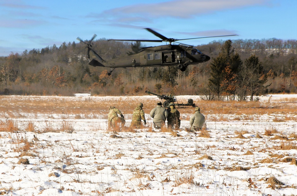 Wisconsin National Guard’s 1st Battalion, 120th Field Artillery holds winter sling-load training at Fort McCoy