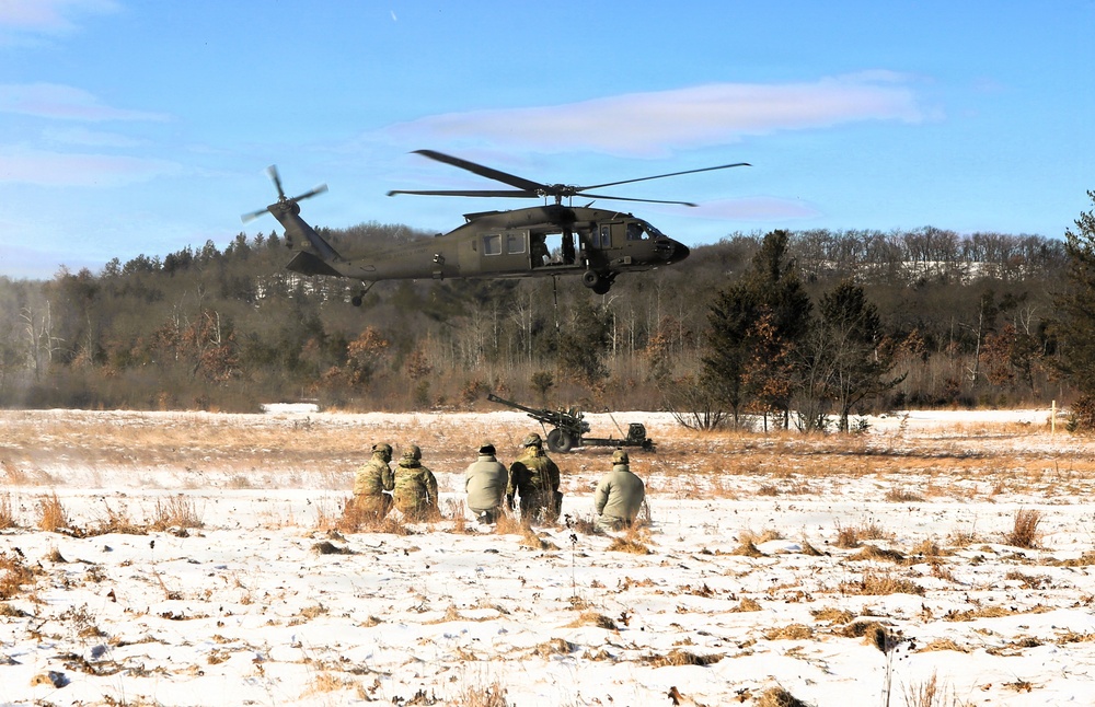 Wisconsin National Guard’s 1st Battalion, 120th Field Artillery holds winter sling-load training at Fort McCoy