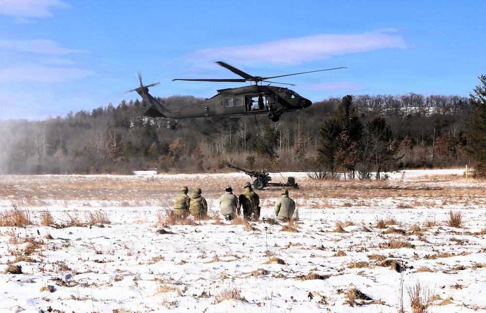Wisconsin National Guard’s 1st Battalion, 120th Field Artillery holds winter sling-load training at Fort McCoy