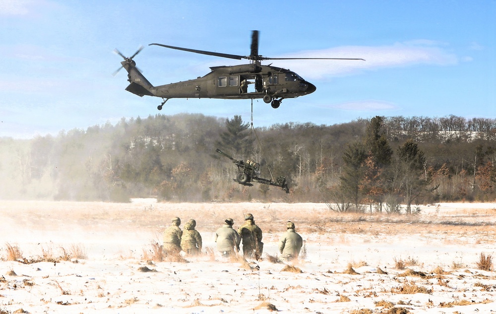 Wisconsin National Guard’s 1st Battalion, 120th Field Artillery holds winter sling-load training at Fort McCoy