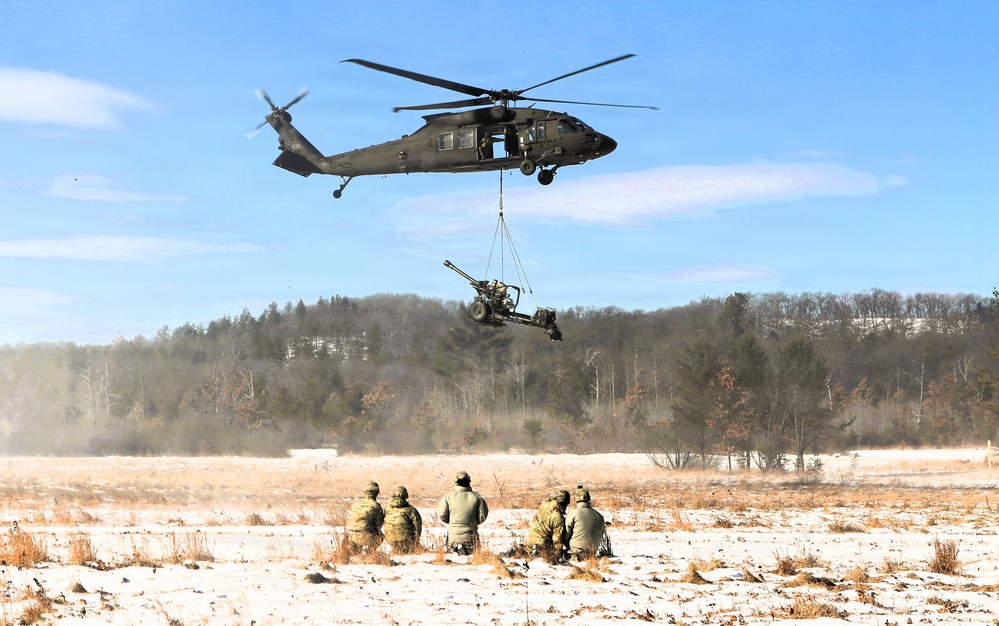 Wisconsin National Guard’s 1st Battalion, 120th Field Artillery holds winter sling-load training at Fort McCoy
