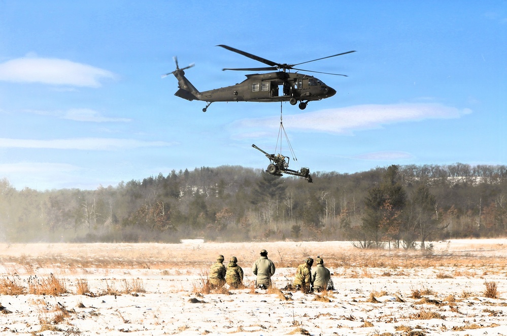Wisconsin National Guard’s 1st Battalion, 120th Field Artillery holds winter sling-load training at Fort McCoy